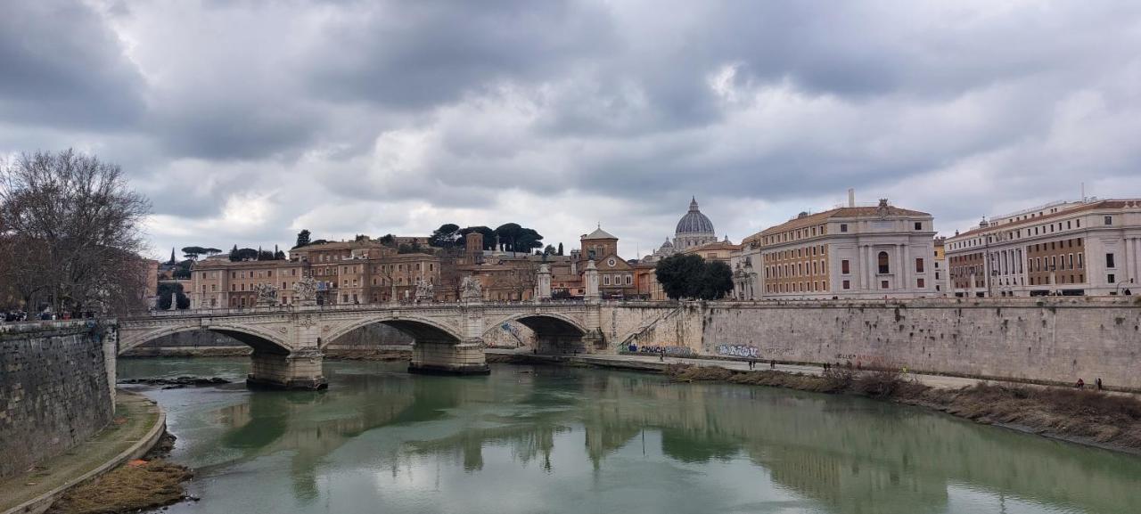 Ferienwohnung Pantofola Del Papa Luxury At Vatican Rom Exterior foto